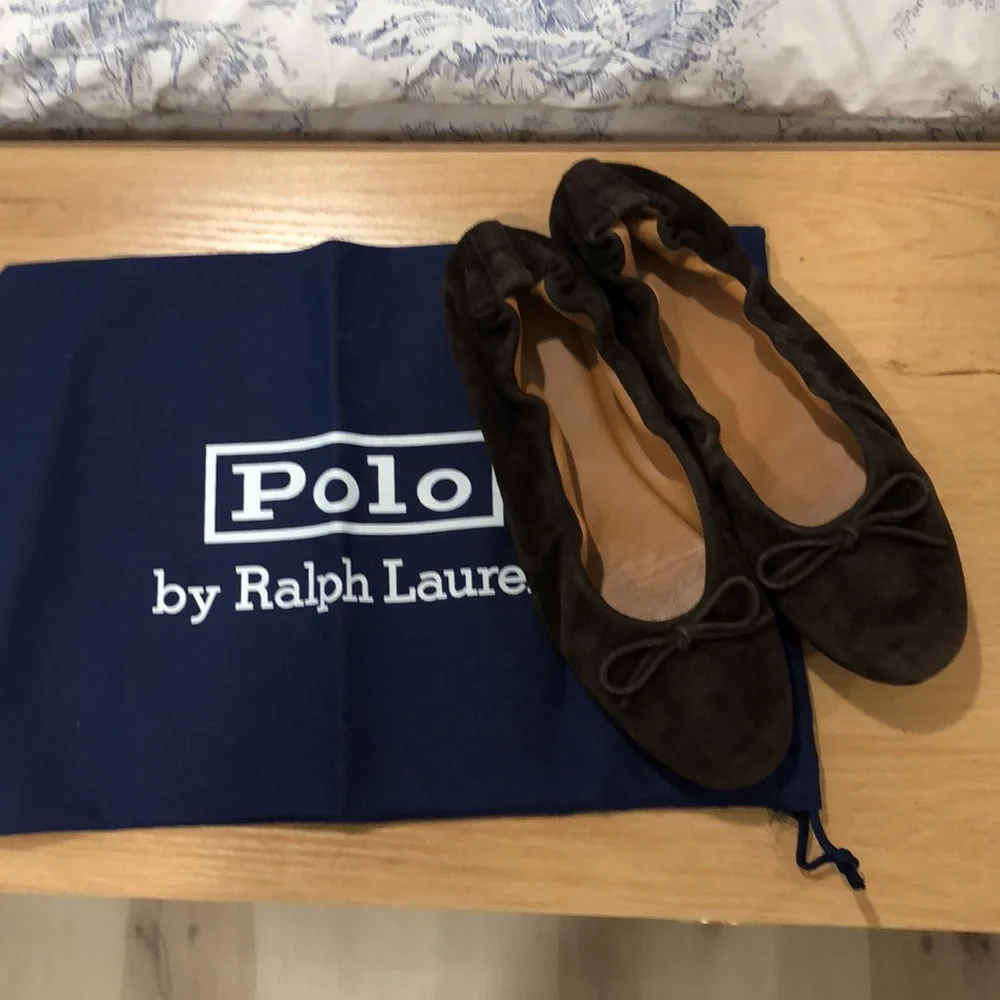 Polo Ralph Lauren Suede Ballerina Flats. Brown. 9.5